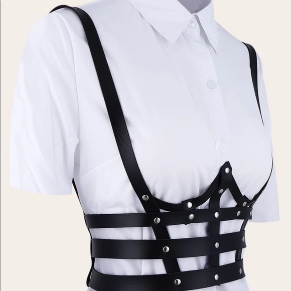 PU Leather Studded Harness w/ Hole Punch Tool - Picture 2 of 6